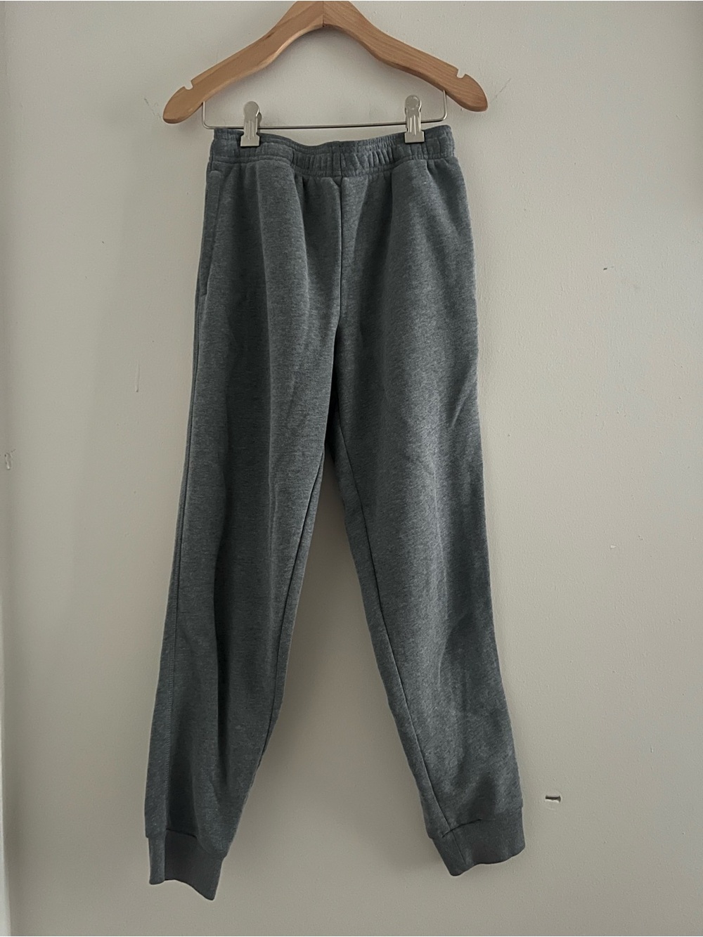 Heather Gray Cropped Amazon Joggers XS